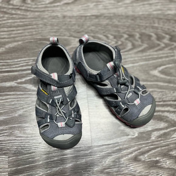 KEEN Girls Sandals-Size 13US - Picture 5 of 7
